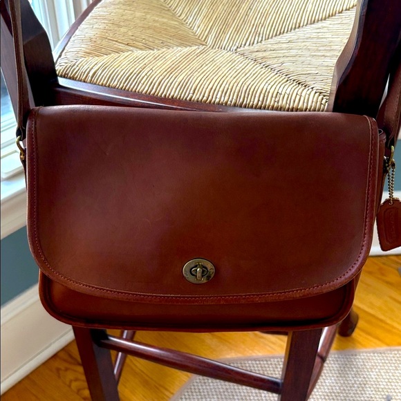 Vintage Coach Leatherware City Bag in British Tan - Picture 4 of 14